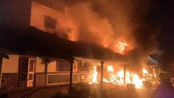 1715580915382634.jpg 640 (1).jpg